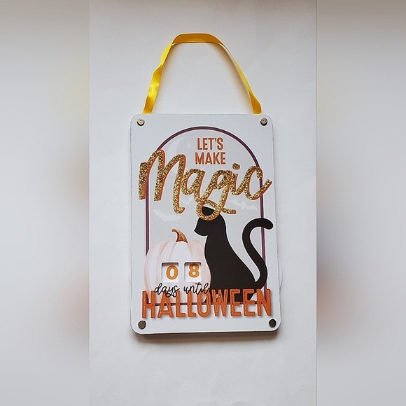 None Other - NWT Halloween Countdown Calendar 13" x 6"